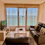 アパートホテル Apartcomplex Golden Bay