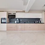 Apartcomplex Golden Bay ラヴダ