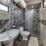 Apartcomplex Golden Bay アパートホテル