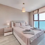 Apartcomplex Golden Bay Aparthotel