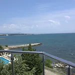 Apartcomplex Golden Bay Aparthotel *