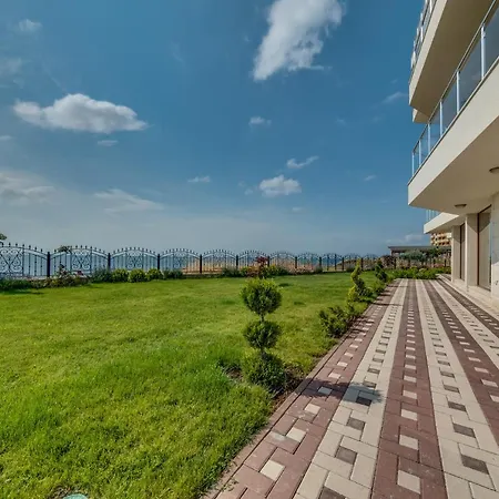 Apartcomplex Golden Bay Ravda