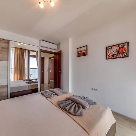アパートホテル Apartcomplex Golden Bay *