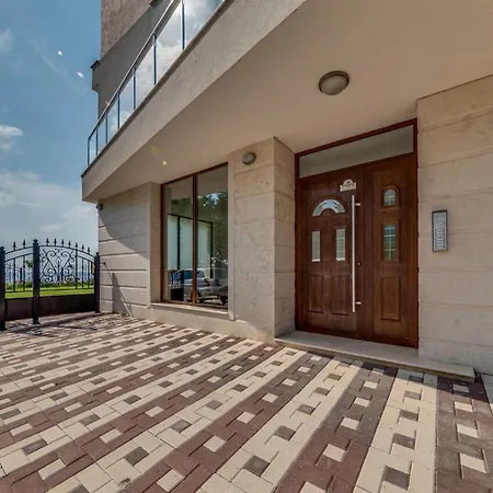 מלון דירות Apartcomplex Golden Bay *