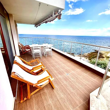 Apartcomplex Golden Bay מלון דירות רבדה