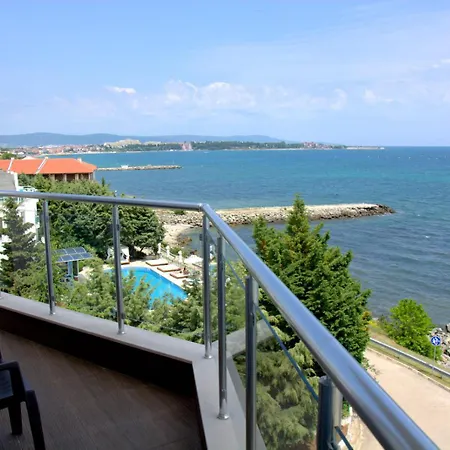 Aparthotel Apartcomplex Golden Bay *