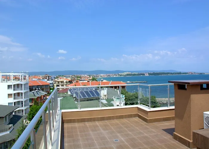 Aparthotel Apartcomplex Golden Bay *