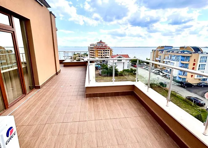 Apartcomplex Golden Bay * Ravda