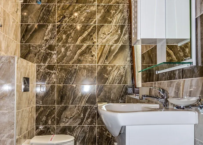 Apartcomplex Golden Bay Aparthotel *